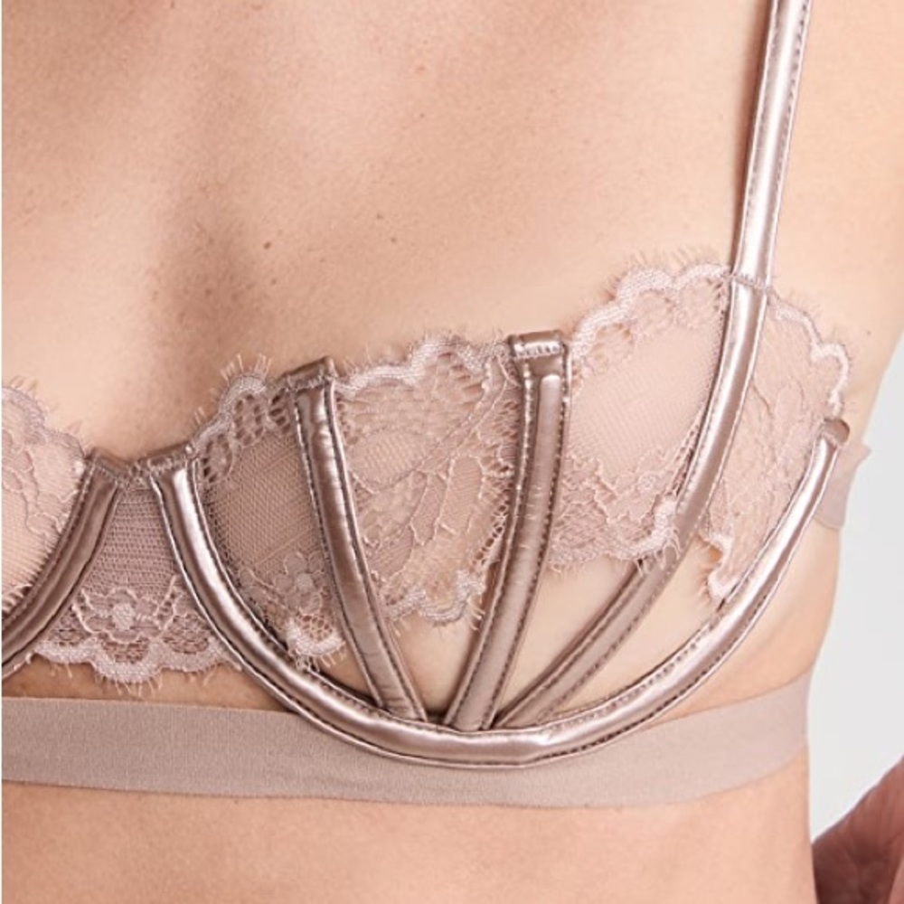Thistle and Spire taupe wire bra 34B